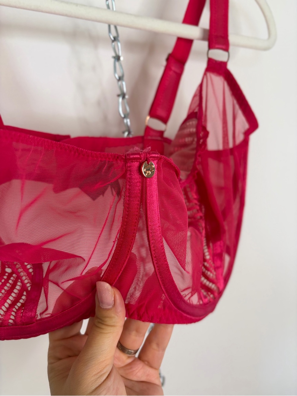 Sheer Fuchsia Underwire Bra with Embroidered Accents - Picture 5 of 7